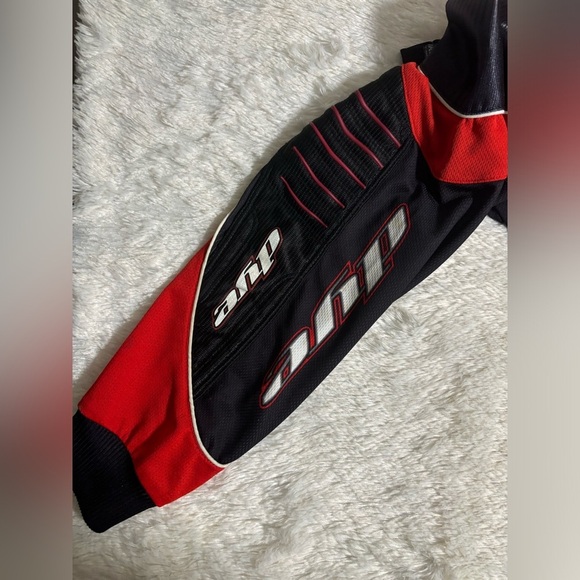 DYE C5 Core Division Paintball Jersey -  Padded Black Red Y2K Size Large - Picture 7 of 7